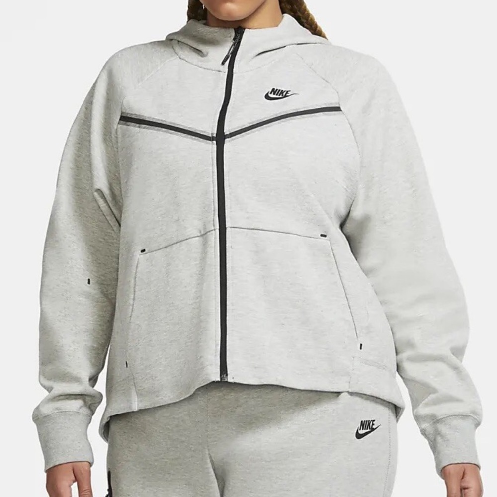 Nike women's gray zip up Nike tech hoodie jacket